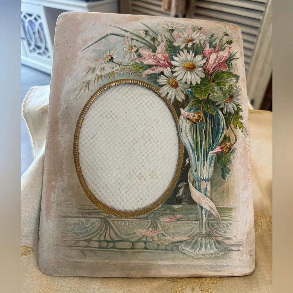 Very Old Art Deco Daisy Floral Raised Thin Metal Picture Frame.